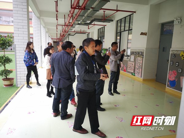 对帮扶|凤凰县学前教育开展“携手帮扶”活动启动仪式