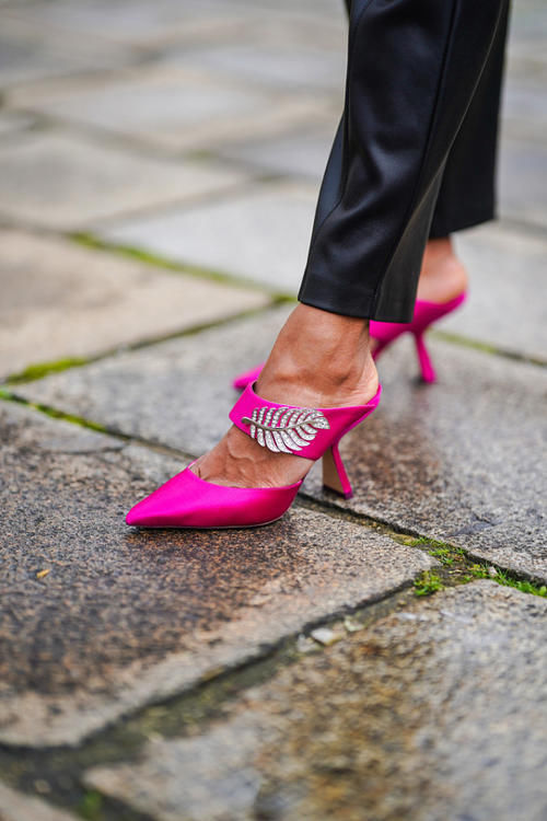 展示|高跟鞋还是得穿彩色的,不仅显嫩还酷炫,看着就贵多了