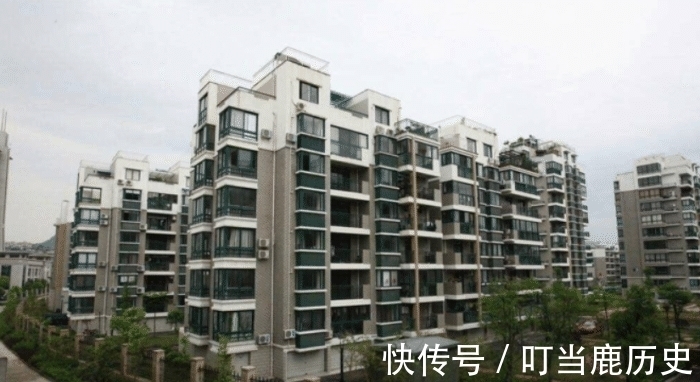 手续|房产证多写一个名字, 房贷多付十万? 房产证上的名字不是越多越好