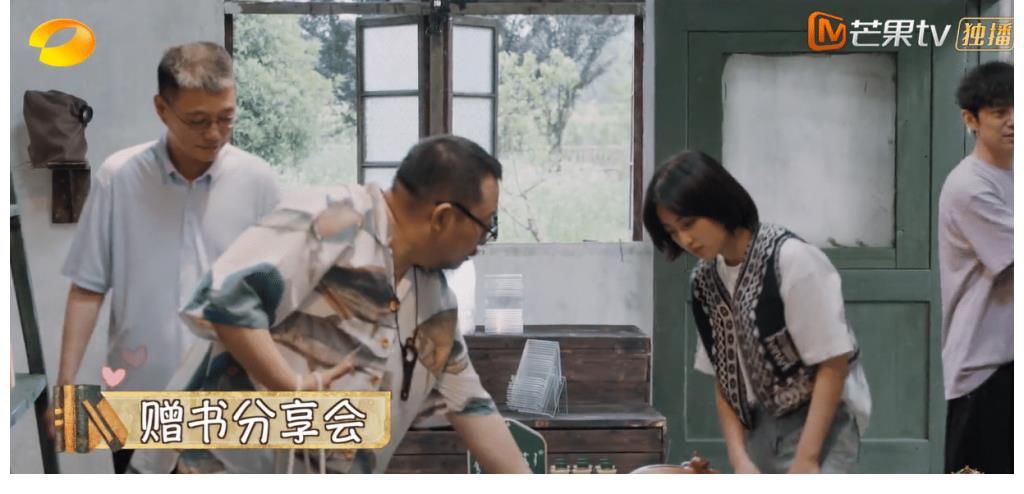 空中花园谋杀案|《向往5》新一期迎来了最“大咖”的嘉宾,连黄磊都亲自出门迎接