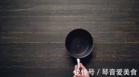 厨房|用完的牙膏管别扔掉,放在厨房一年能省不少钱,邻居见了纷纷学