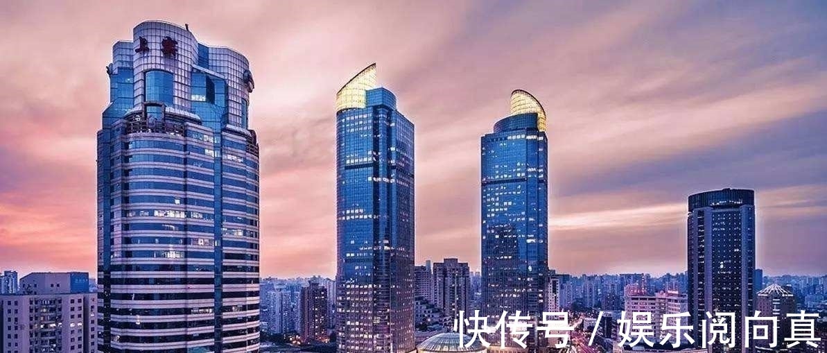 买房|“郊区房”值得买吗?对没钱人来说,不是没得选,要选也选这3种