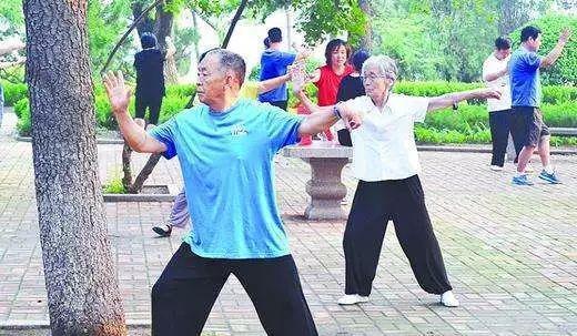 脑电波|关于长寿,不要再拼命锻炼了,听听国家级老中医怎么说