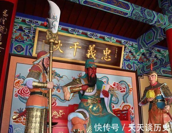 青龙偃月刀@父子俩扬言打造青龙偃月刀,全部按史记打造,完成后是这样的