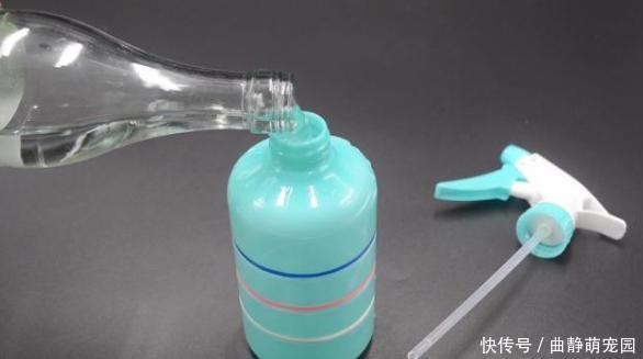 油污|白醋倒在手心搓一搓，真的厉害了，解决了很多人的困扰