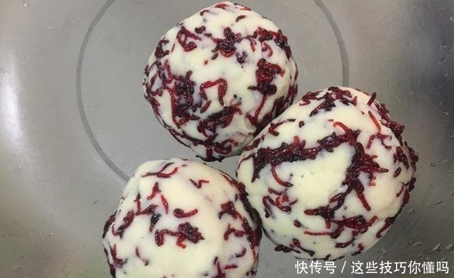 它取代了传统冬钓虫饵,还不给渔具店1分钱,详解——红虫白饵