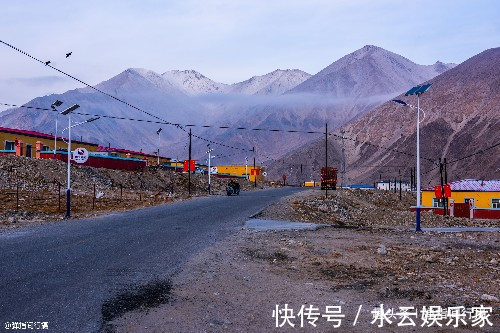 克州|夜宿帕米尔高原牧民家，吃“牛粪饼”睡通铺，是我终生难忘的旅行