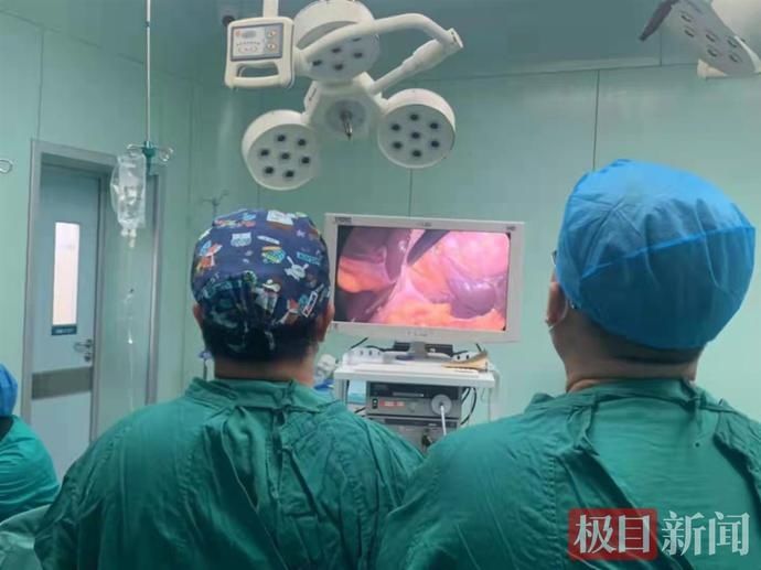 王建强|百万分之一罕见“镜面人”!五脏六腑反着长,医生“逆向”完成手术