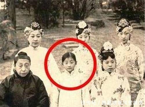 最终|晚清最漂亮格格,迷恋溥仪一生未嫁,最终在2003年死于敬老院