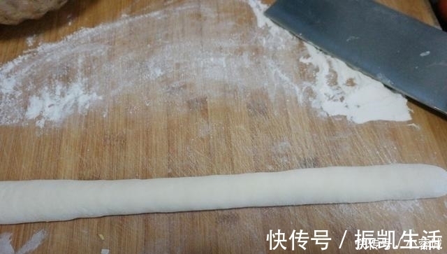 这个馅的饺子百吃不厌,我家每周都包一次,馅香味美,真好吃