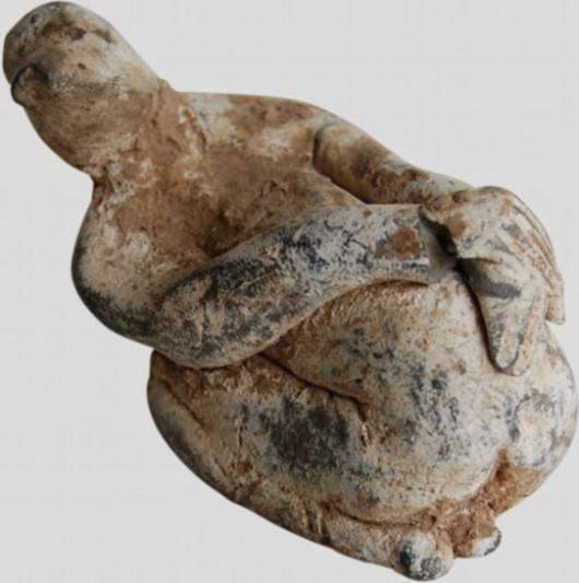 专家们!汉代留下一件陶俑,证明两个“鹰目狼顾”的名人,有可能是存在的