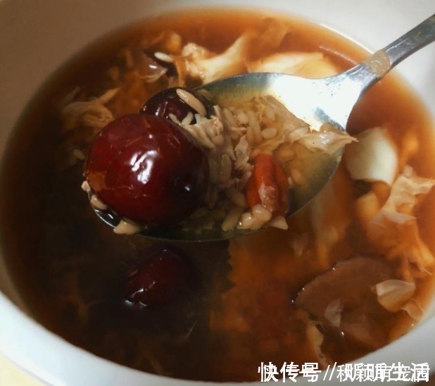 酒酿|女人常喝这碗糖水,补血暖宫效果好,手脚冰凉不再怕,气色也更好