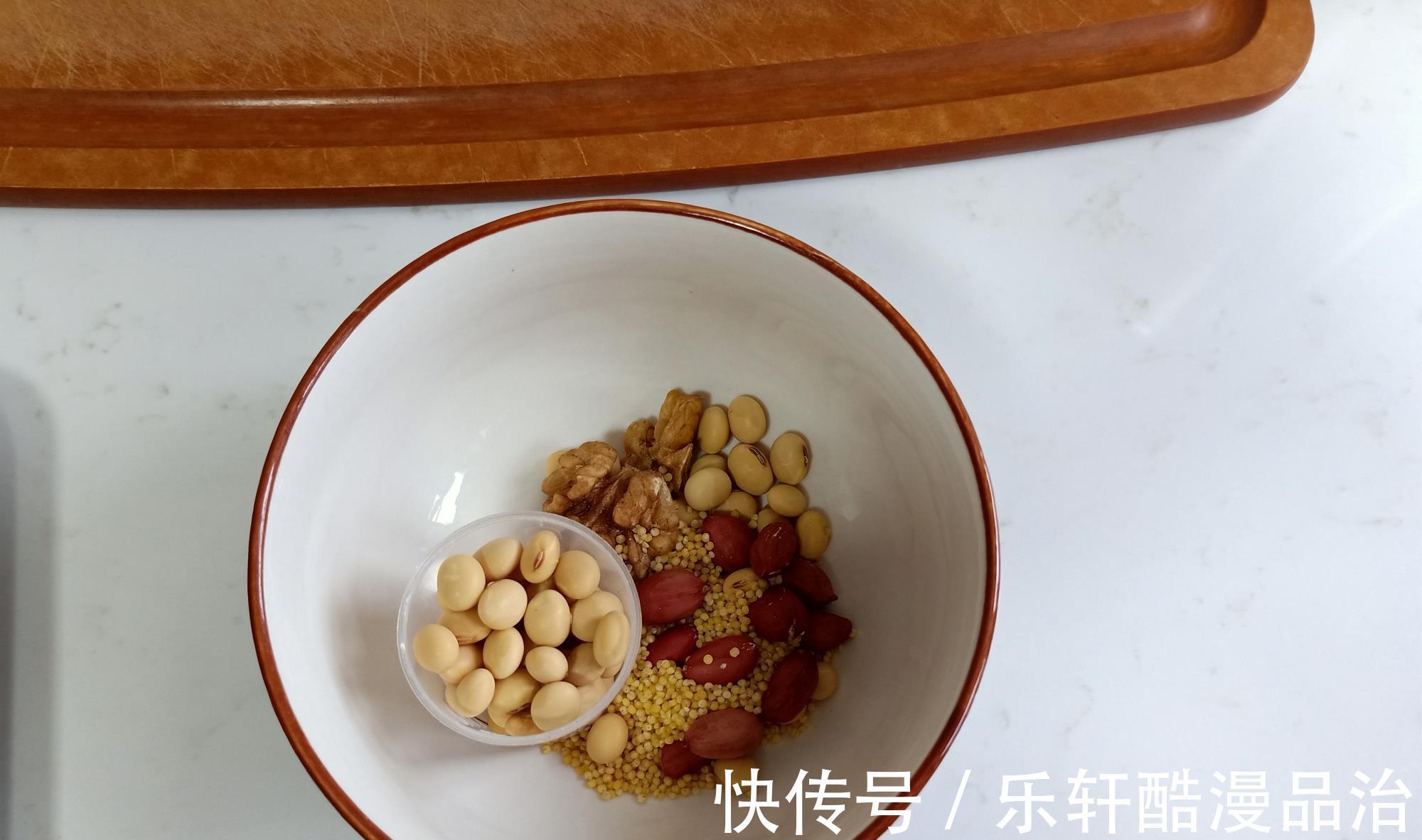 植物蛋白|早餐从不买，20分钟一大桌，样样好吃又简单，网友别人家的妈妈