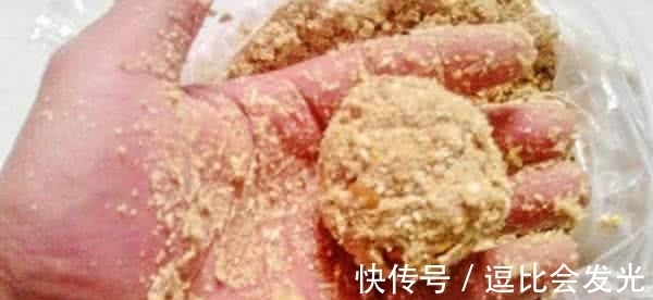 玉米面|夏季制作鱼饵的三种方法!很方便哦!