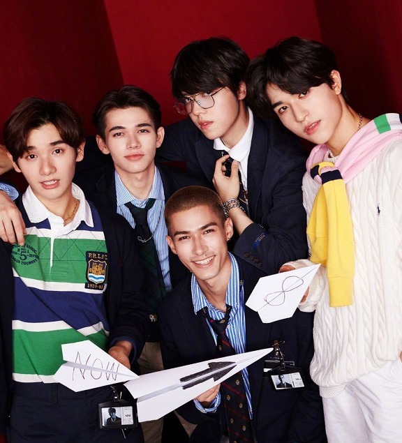 《创4》总决赛,25位学员分2组solo,多人已提前锁定成团位