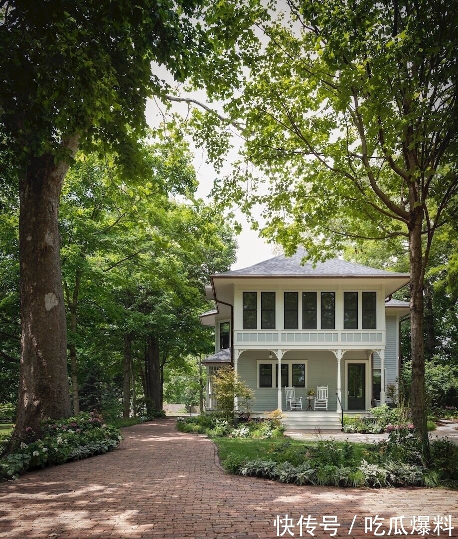 红酒|退休后的梦想家,深木色家具花壁纸,一起感受岁月静好的乡村住宅