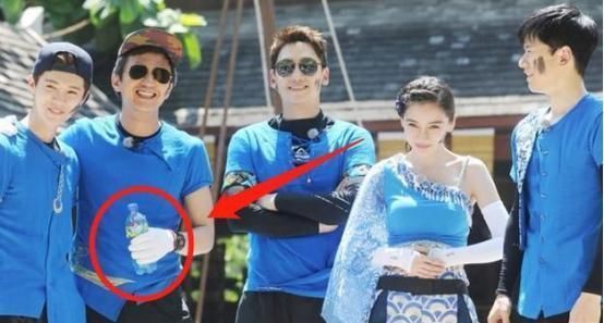 《跑男》唯一不能喝安慕希的人,官方喝一口就是天价罚款