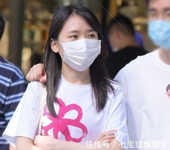 单品 瑜伽裤尽显时尚气息,好看有个性,带来独有的个人魅力!