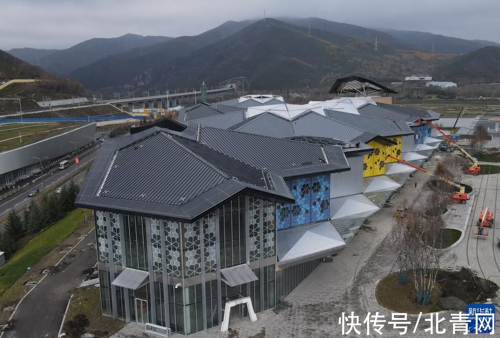 新华社记者|崇礼太子城冰雪小镇建设稳步推进