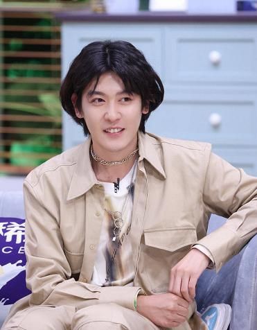 英雄主義|姜思達丨英雄主義的世界是永遠不變的熱忱與初心