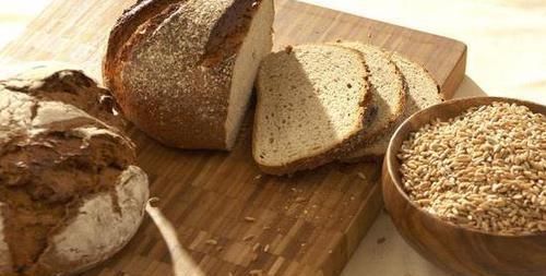 补充维生素|高血糖最怕4种营养素，适当补充，保护血管，血糖更稳定