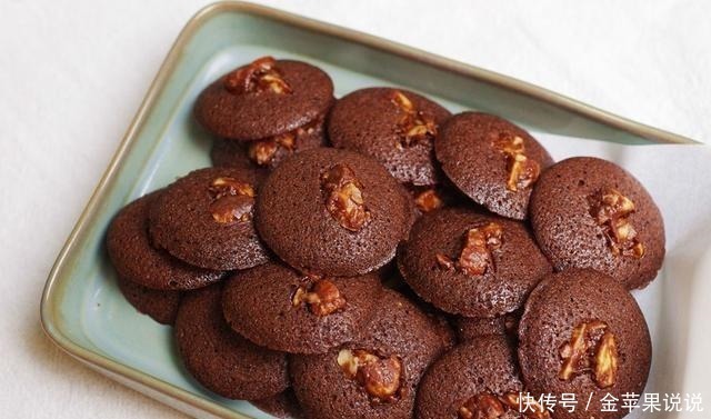 黑巧克力|手残党看过来，没有难度的网红饼干，巧克力脆脆，制作过程很简单