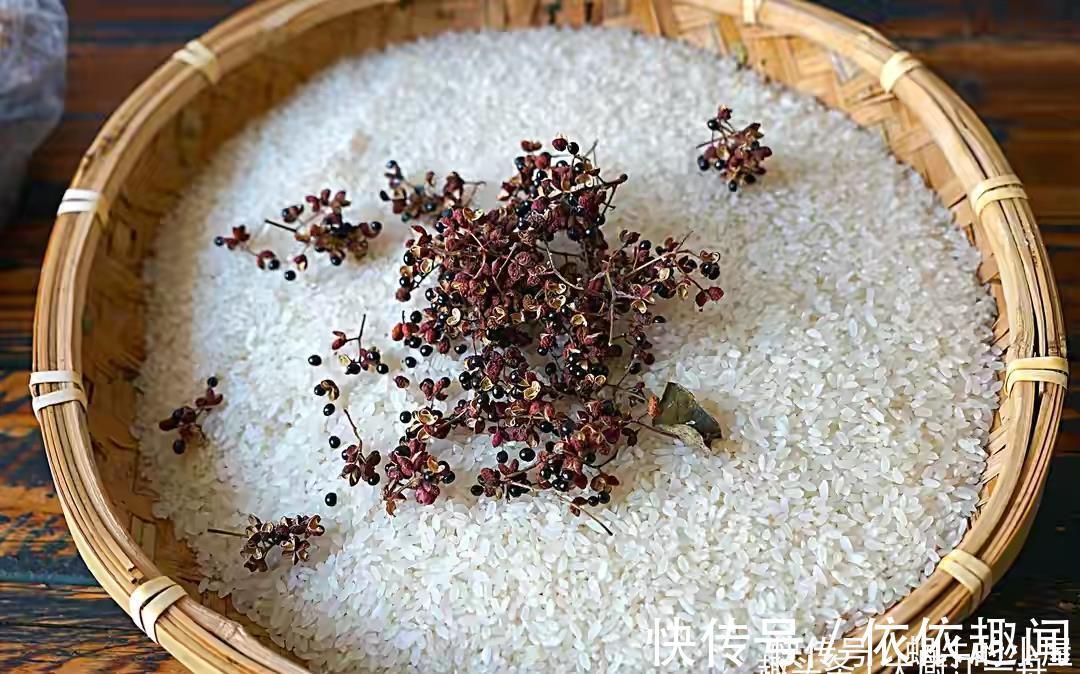 江一舟|夏天,大米里面容易长虫子,超市员工教你2招,保存一年不会坏