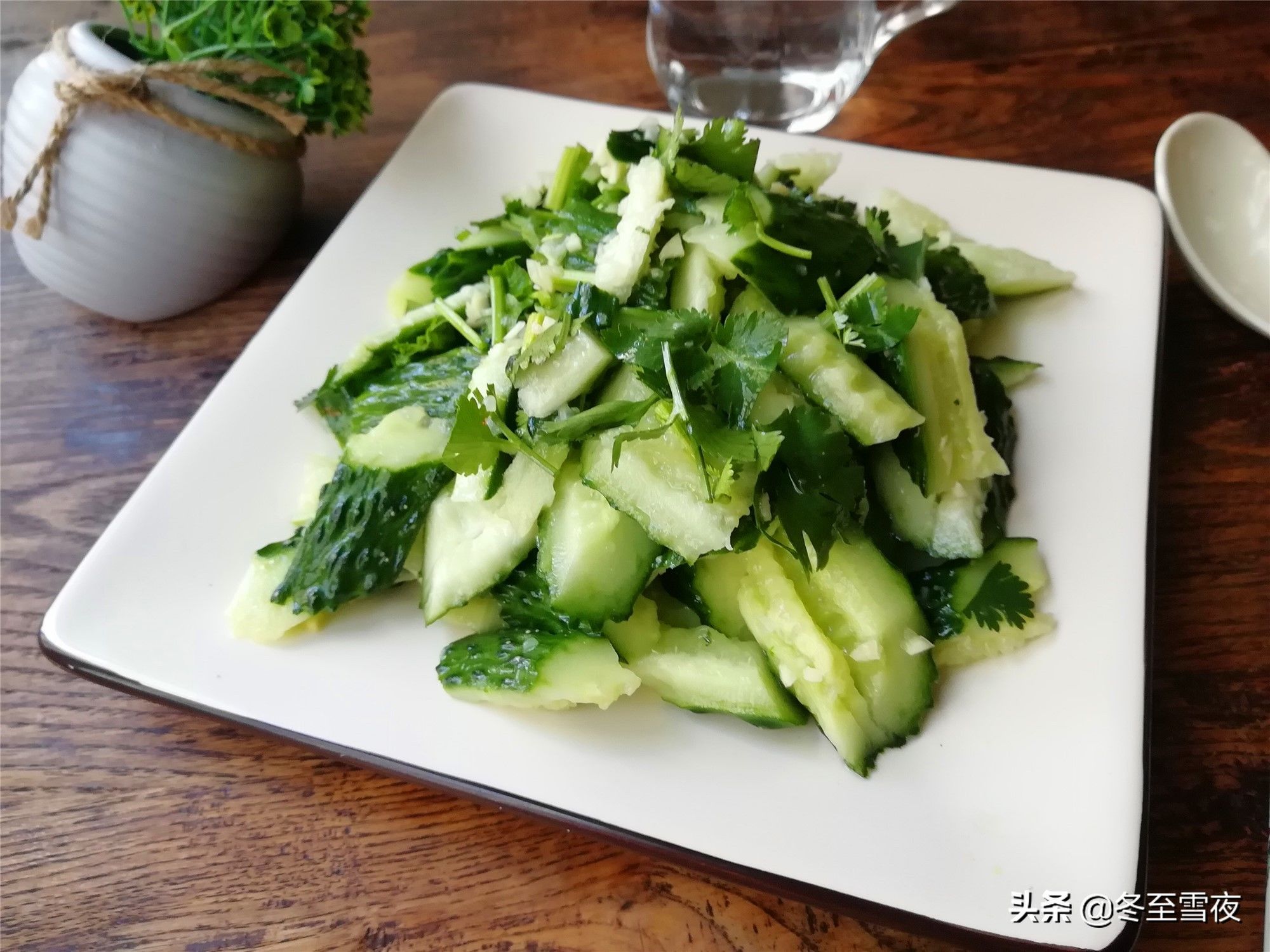 家常|夏天，黄瓜的10种家常做法，简单省事，有凉有热，解暑开胃还瘦身