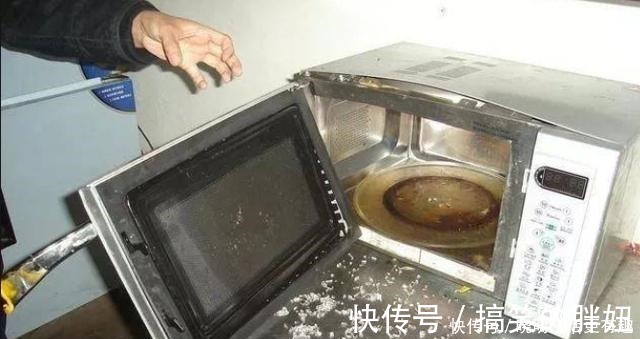 干辣椒|家有微波炉的要注意,这5种食物不可以微波炉加热,看完告诉家人