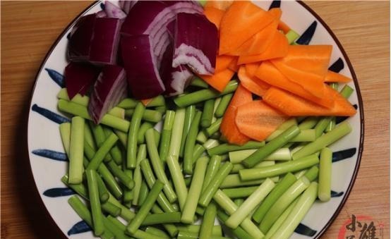 牛肉不管怎么做,千万不放盐和料酒腌,教你一招,牛肉嫩滑不柴