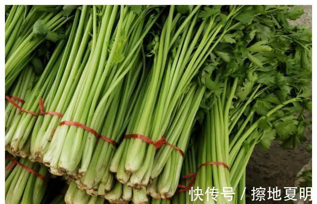 菠菜|米饭二次加热会“致癌”?医生提醒:这5种食物,最好别加热