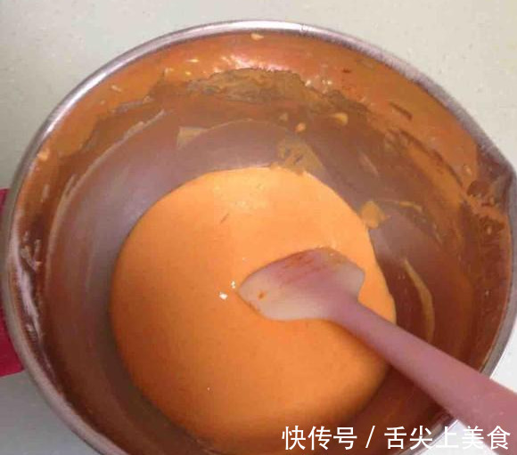 胡萝卜泥|胡萝卜这样吃,简单蒸蒸就出锅,鲜香软嫩有营养,孩子最爱吃