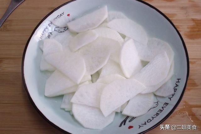 萝卜片|把萝卜和橘子皮一起下锅煮,太聪明了,用途花钱买不到,简单实用