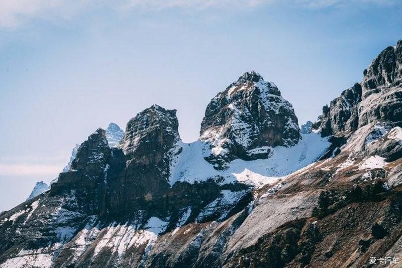 跨越雪山，寻找消失地平线上的巴拉格宗