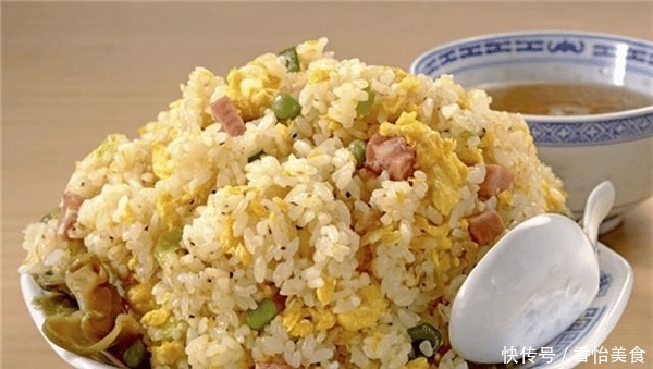蛋炒饭，先炒蛋还是先炒饭？大厨：很多人开始就错了，怪不得不香