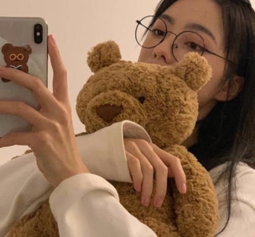 脸上|青春期的女生脸上总是油,日常坚持这3件小事,从此做一个清爽的妹子