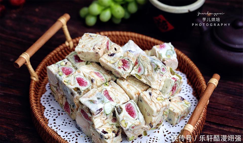 过年别买糖,教你做网红雪花酥,又酥又香好吃到爆,10分钟搞定