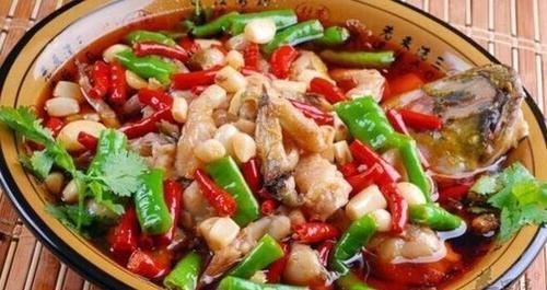 宝贝|鲶鱼是很脏的鱼？其实它全身都是宝贝，营养价值还堪比甲鱼
