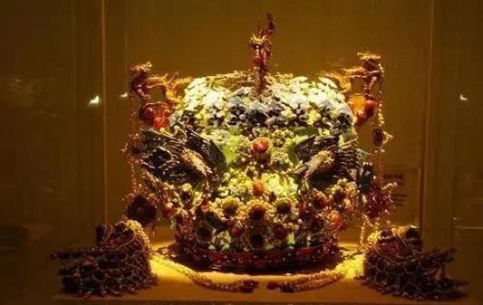 下落不明|慈禧墓中的10大顶级国宝,图3下落不明,图9曾被遗弃在臭水里