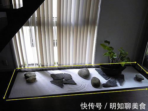 下沉式|谁家有楼梯,一定要在下面做个日式枯山水微景,1㎡越看越有意境