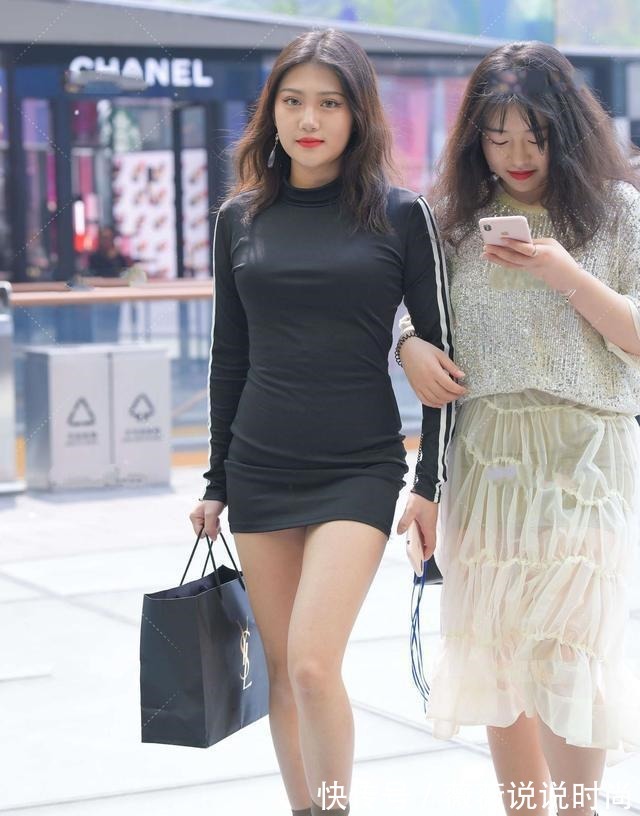 半高领 连衣裙温柔浪漫，半高领设计，时尚帅气！