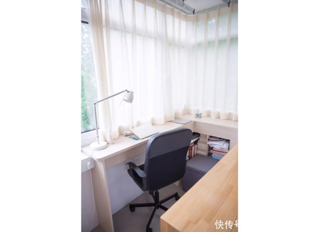 梳妆台|60平混搭风设计用红砖墙搭配木质感,营造复古而又温馨的感觉