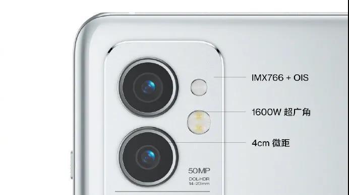 oled|3199元起,中端机中要被这款旗舰机大杀特杀了吗