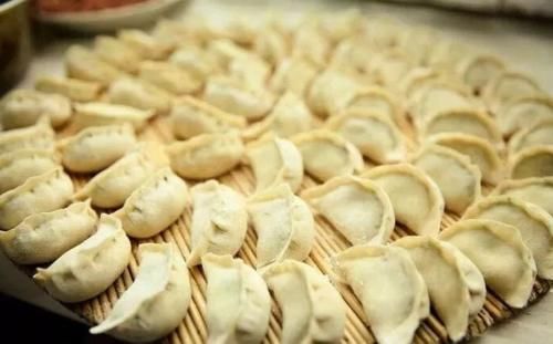  油润|调饺子馅，牢记“2不加3顺序”，保证鲜美入味，油润多汁，太香了