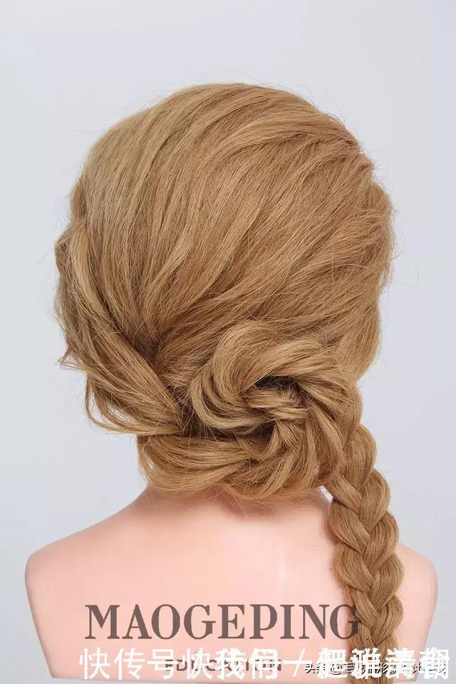 发夹|手把手教你唯美低发髻盘发，让头发如花朵般绽放！