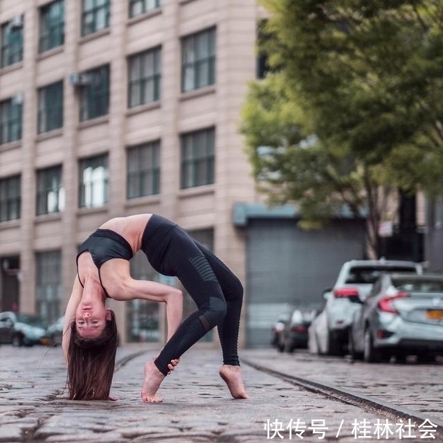 体式|腰腹肌肉松弛下垂，影响形体美，一个瑜伽轮式，重塑精致美腹！