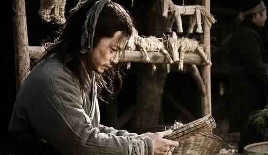 功高盖主|韩信功高盖主被吕后骗杀,死前大喊3个字,如今却成了年轻人的口头禅!