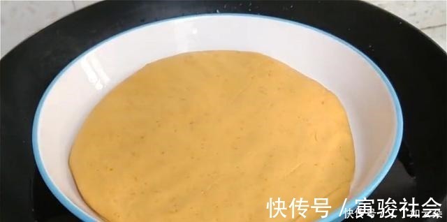 家里有红薯的试试这个做法，不烙不油炸，层次丰富软糯香甜