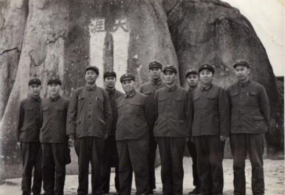 子女|“开国上将”许世友：后代子女今何在？