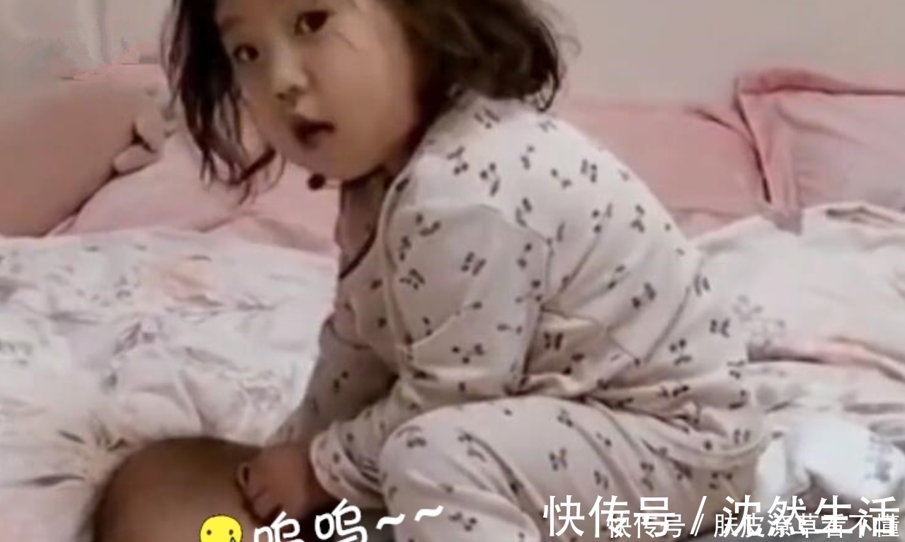 弟弟妹妹|妈妈一转身,姐姐把弟弟“当马骑”,被发现后“落荒而逃”